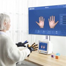 Intelligenter Stimulationshandschuh für Schlaganfallpatienten