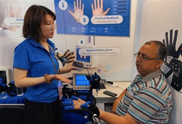 Syrebo® Handrehabilitationsroboter glänzen auf der 133. Canton Fair